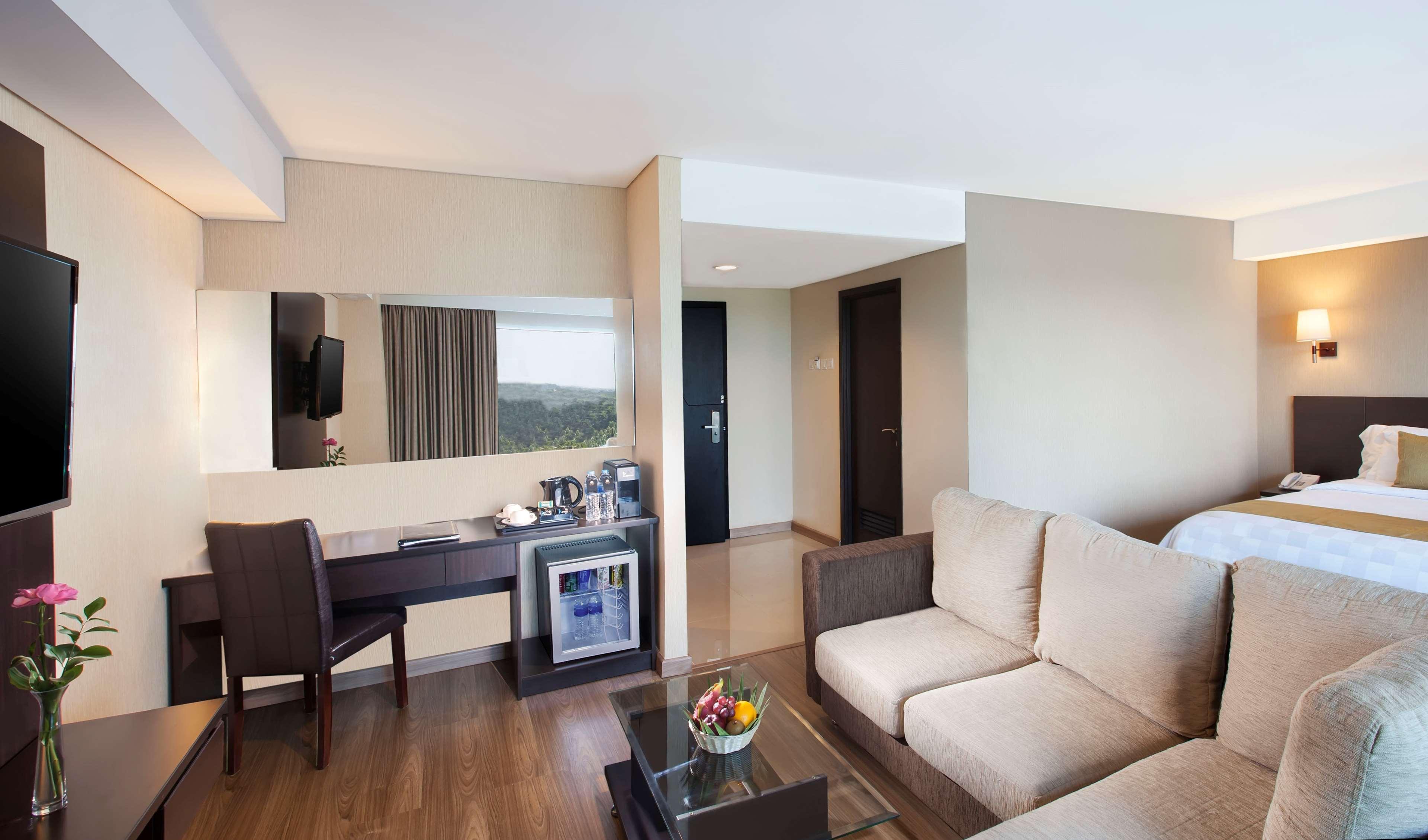 Best Western Premier The Hive Yakarta Exterior foto